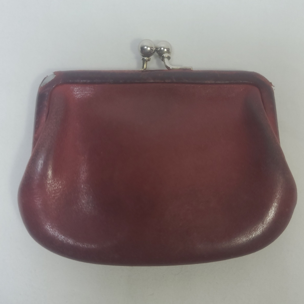 RARE Vintage Coach Kisslock Coin Change Purse Wallet Red Leather No. 7155